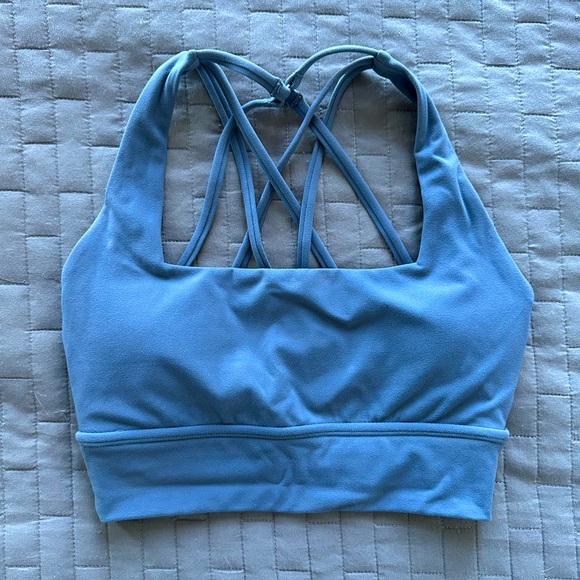 BuffBunny Revolution Sports Bra - Picture 1 of 3